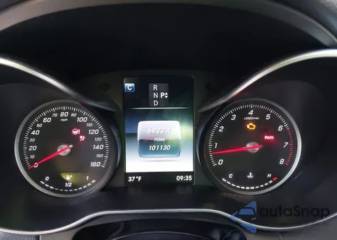 2017 Mercedes-Benz C 300 4Matic из США, поврежденный, VIN 55SWF4KB6HU198528